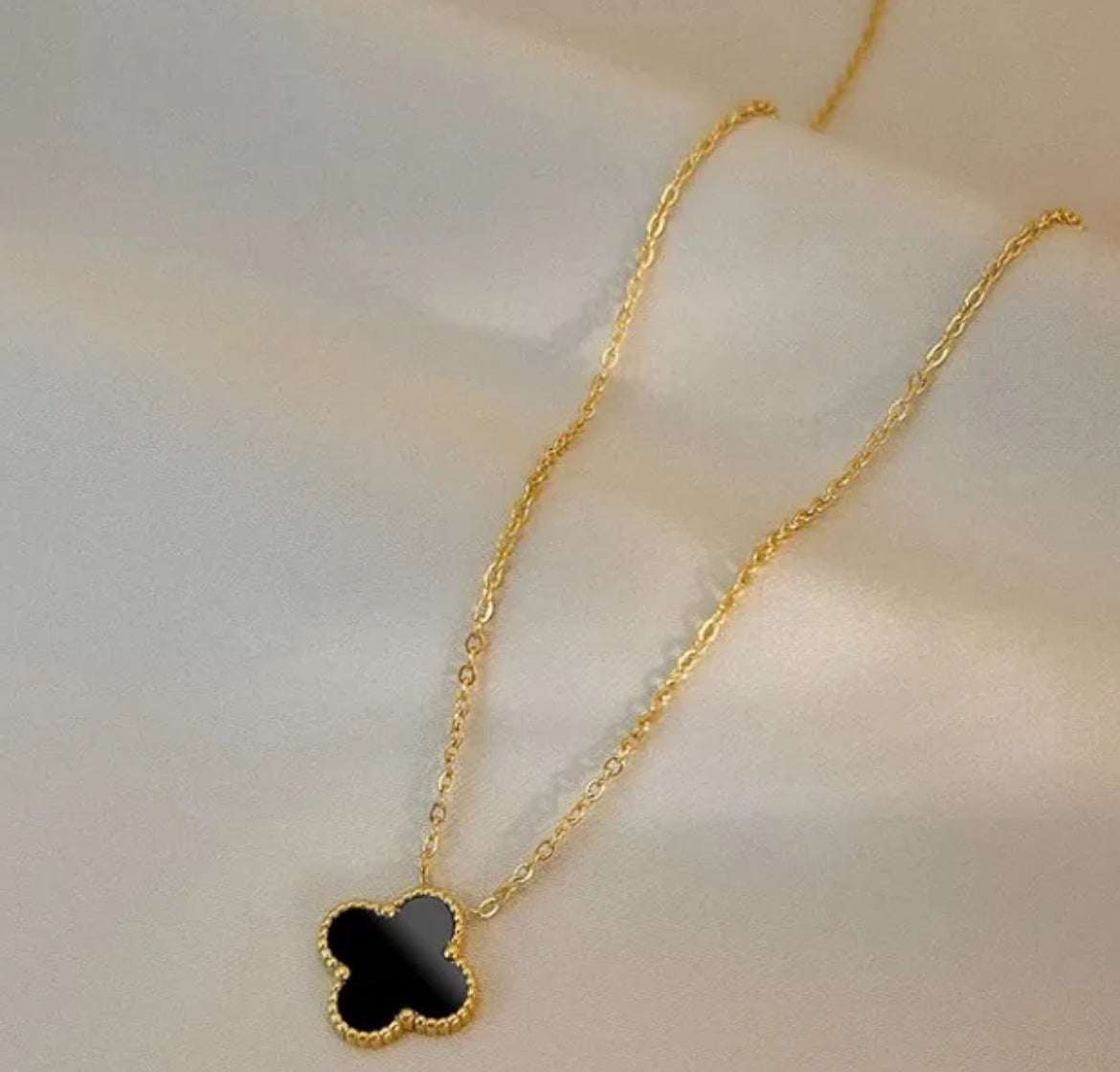 Achieve Clover necklace