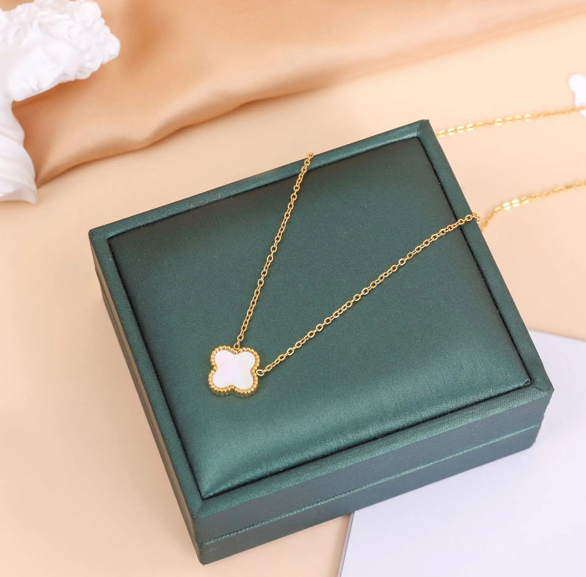 Achieve Clover necklace