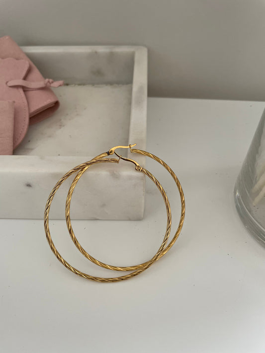 Intuitive Hoop earrings